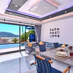 Vila Yesilkoey 2 Bedroom With Private Pool Hot Tub Kalkan