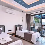 Yesilkoey 2 Bedroom With Private Pool Hot Tub Vila Kalkan