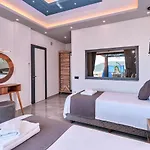 Yesilkoey 2 Bedroom With Private Pool Hot Tub Vila *