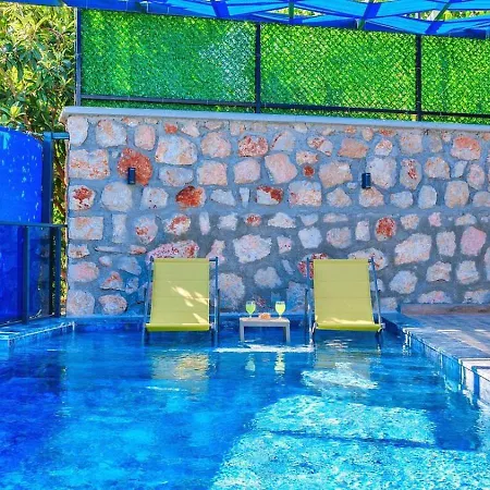 Vila Yesilkoey 2 Bedroom With Private Pool Hot Tub Kalkan