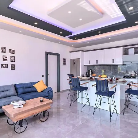 Villa Yesilkoey 2 Bedroom With Private Pool Hot Tub Kalkan