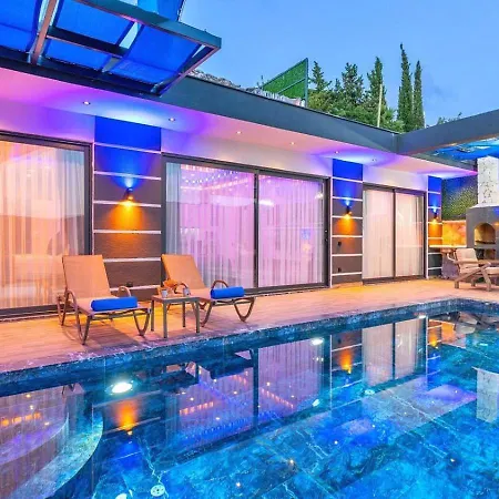Villa Yesilkoey 2 Bedroom With Private Pool Hot Tub