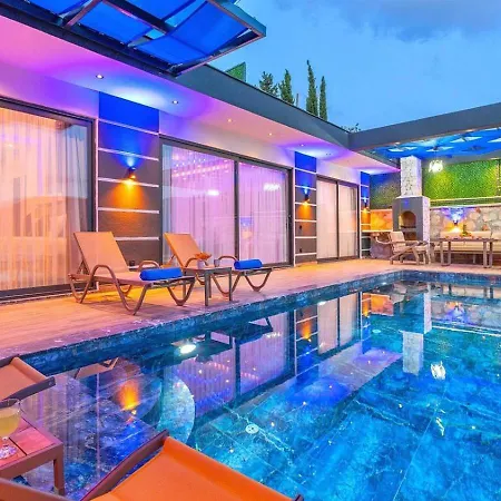 Villa Yesilkoey 2 Bedroom With Private Pool Hot Tub
