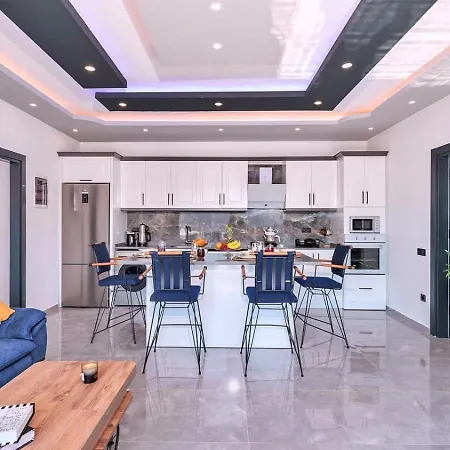 Villa Yesilkoey 2 Bedroom With Private Pool Hot Tub Kalkan