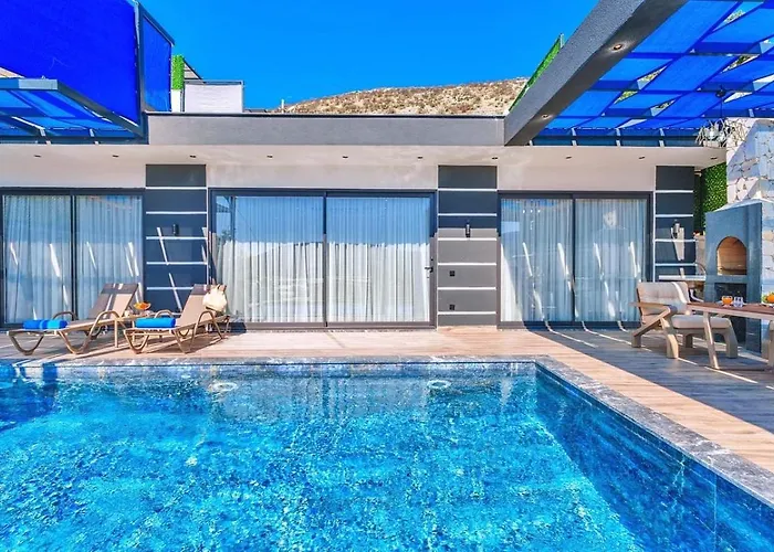 Yesilkoey 2 Bedroom With Private Pool Hot Tub Kalkan