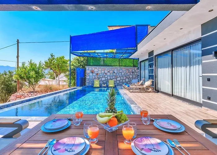 Yesilkoey 2 Bedroom With Private Pool Hot Tub Villa *