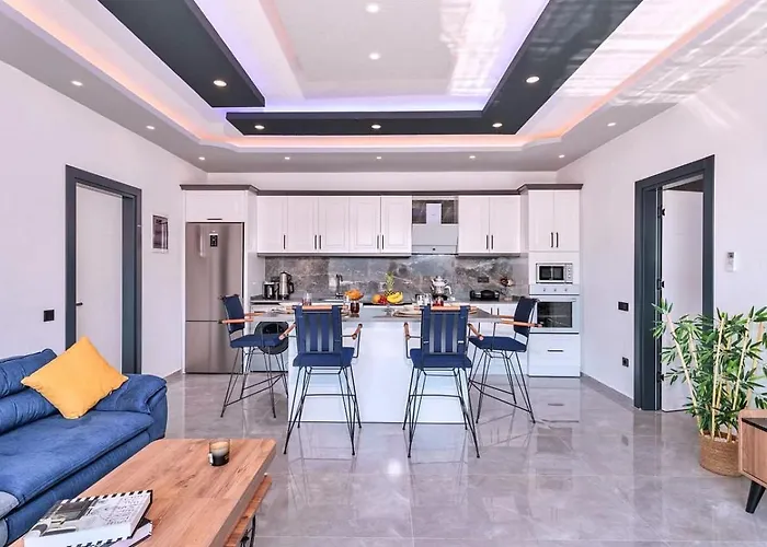 Villa Yesilkoey 2 Bedroom With Private Pool Hot Tub Kalkan