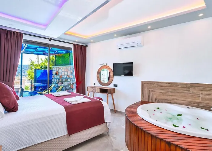 Villa Yesilkoey 2 Bedroom With Private Pool Hot Tub *